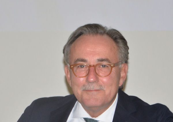 Peter Hülzer klein