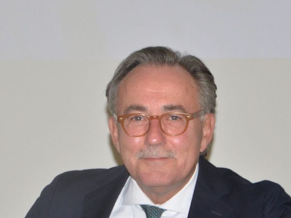 Peter Hülzer klein