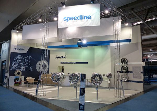 SLT Stand IAA klein