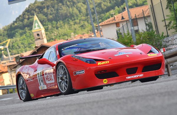 Yokohama Klassensieg bei Bergrennen in Italien