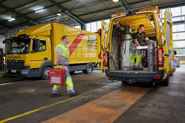 ADAC Truck Service IAA klein