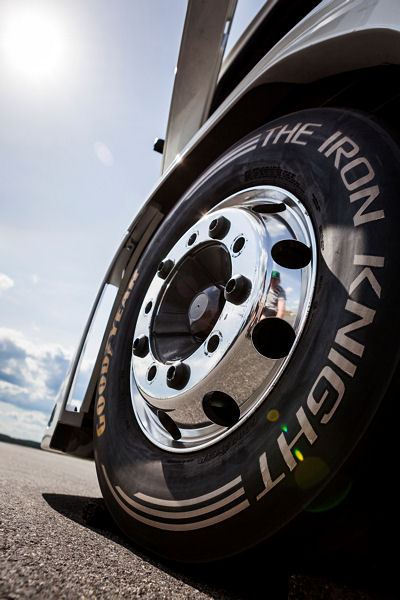 Goodyear Reifen für Lkw Geschwindigkeitsrekord