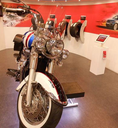 Avon auf der Intermot