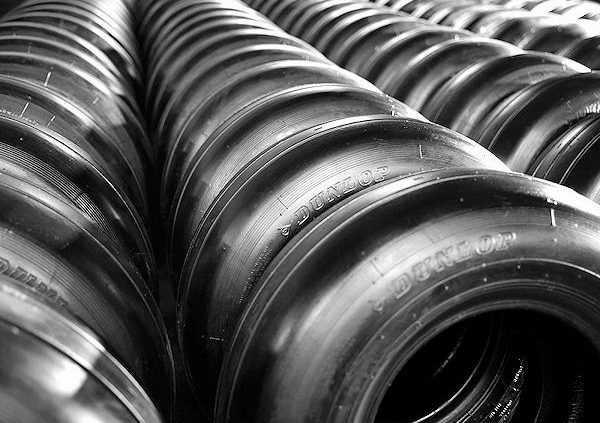 Dunlop Aircraft Tyres tb
