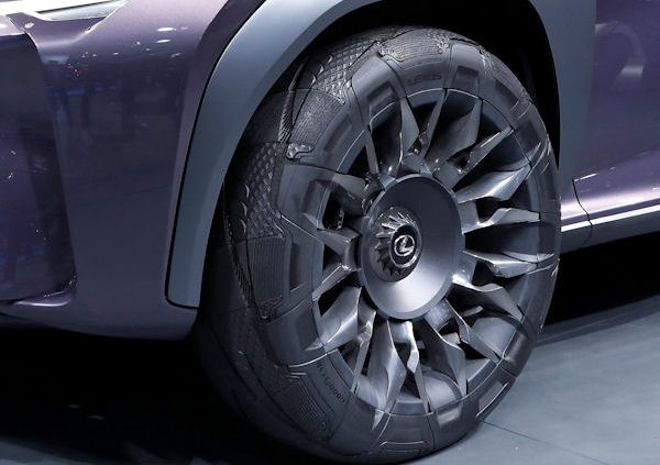 Goodyear Lexus Paris 2016 tb