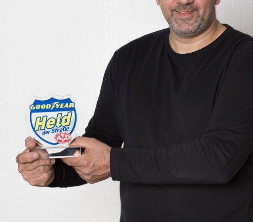 Held der Straße Oktober klein