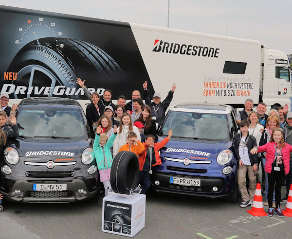 Fahrsicherheitstraining mit DriveGuard Winter für Familien tb
