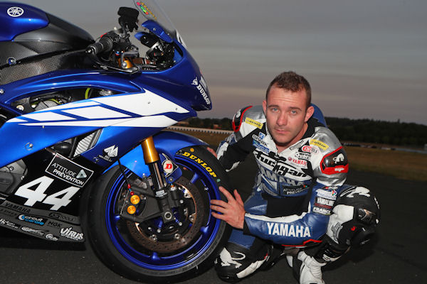 GP Racer Lucas Mahias klein