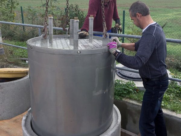 Regenwasseranlage aus recycelten Reifen klein
