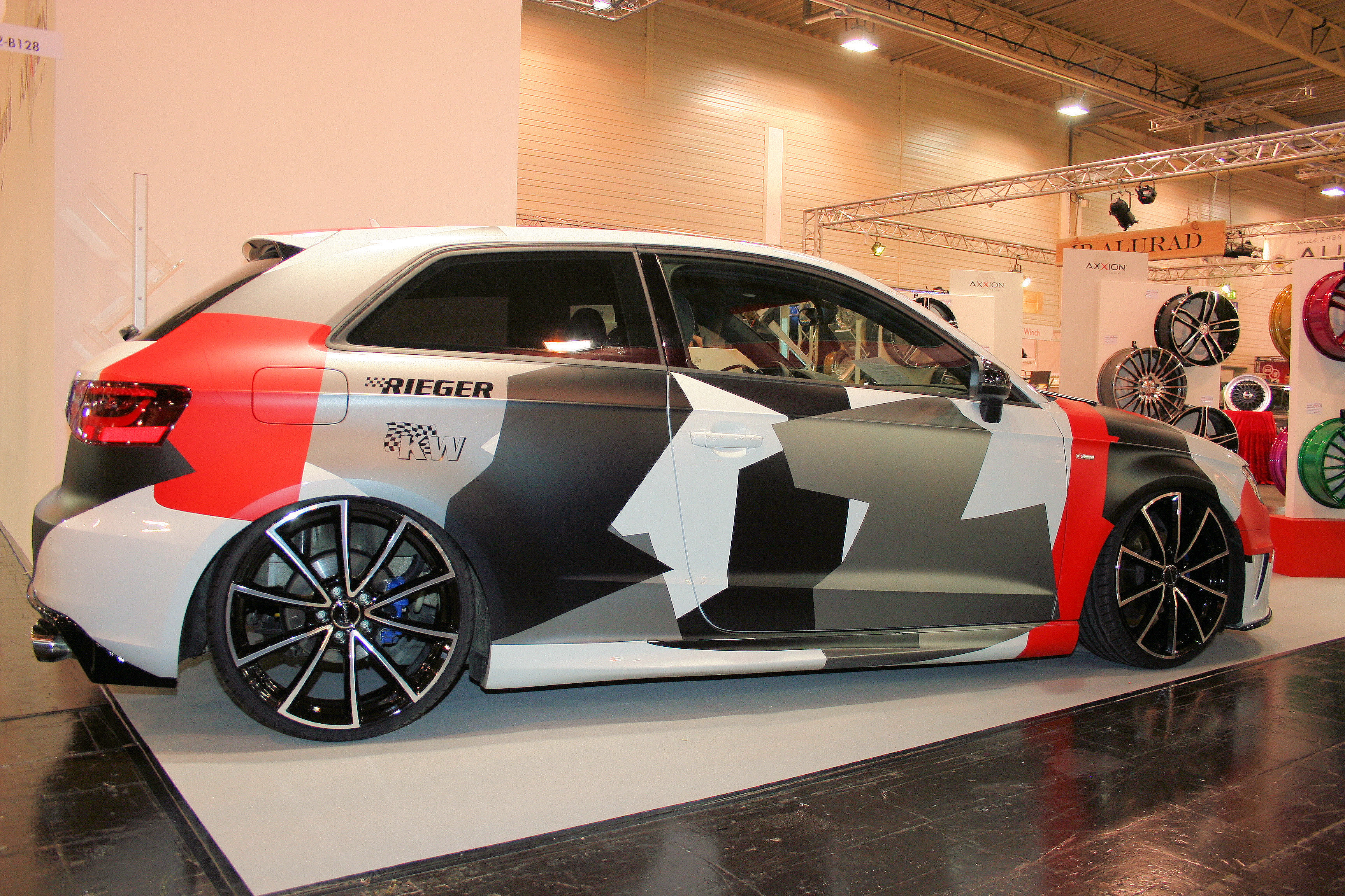 Wheelworld Stand EMS WH28 montiert tb