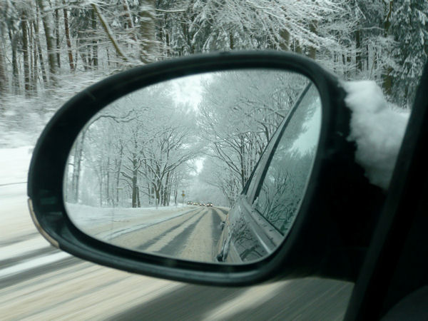 Winterbild Rückspiegel