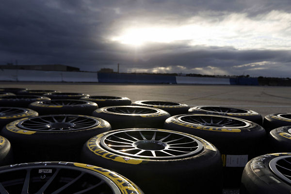 Dunlop testet LMP2 Reifen für Langstrecken WM 2017