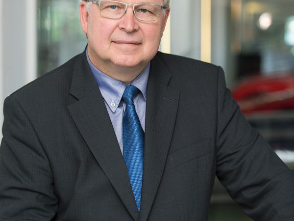 ZF Helmut Ernst klein