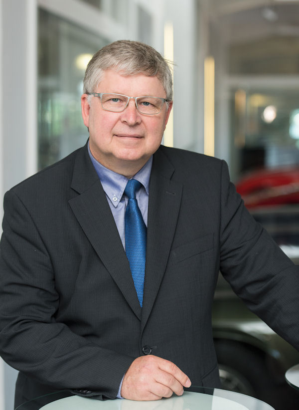 ZF Helmut Ernst klein