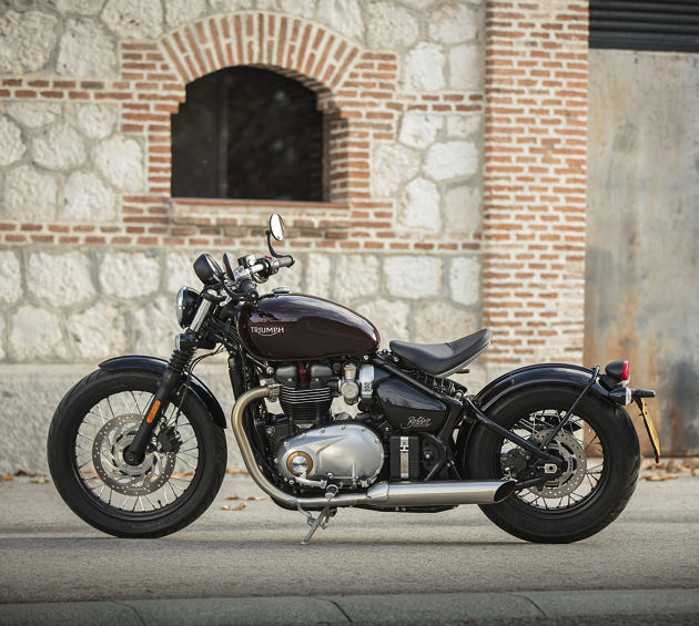 Avon Tyres Triumph OE mit Cobra