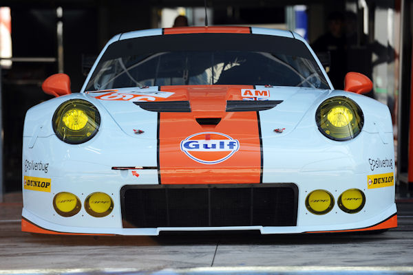 Gulf Racing auf Dunlop tb