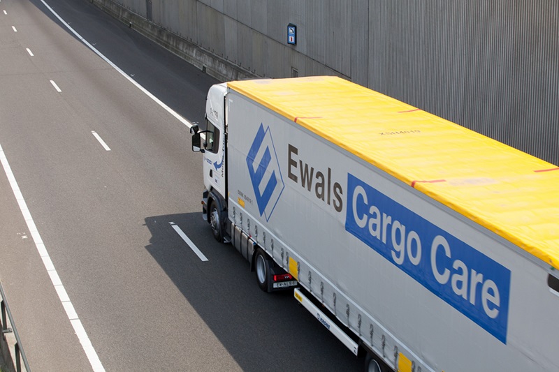 Goodyear Vertragsverlängerung mit Ewals Cargo Care klein