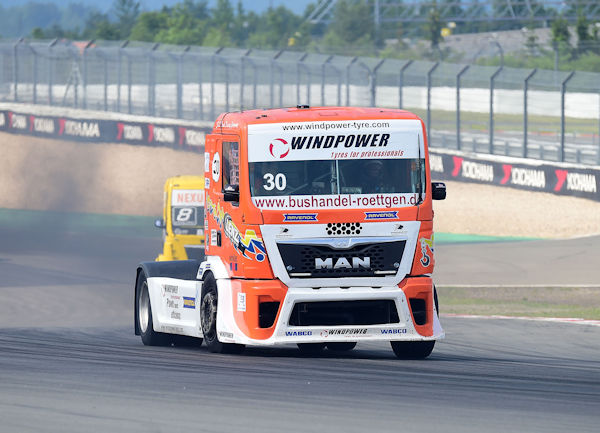 Truck Race Trophy1 klein