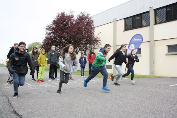 Michelin Test Anhalteweg beim Rennen klein