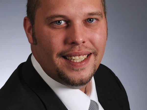 Frederick Stepniak klein