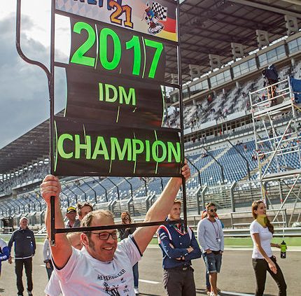 Pirelli IDM Titel bei den Superbikes