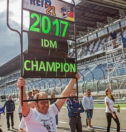 Pirelli IDM Titel bei den Superbikes