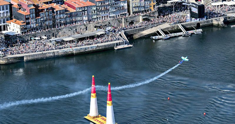 Falken Red Bull Air Race tb
