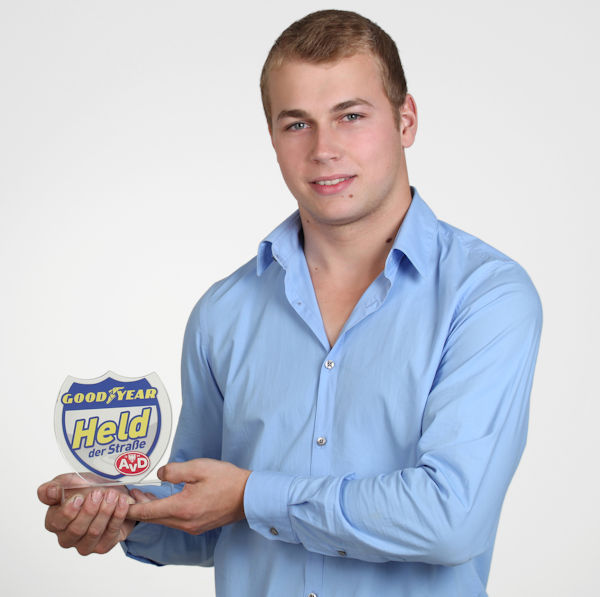 Held der Straße Juli klein