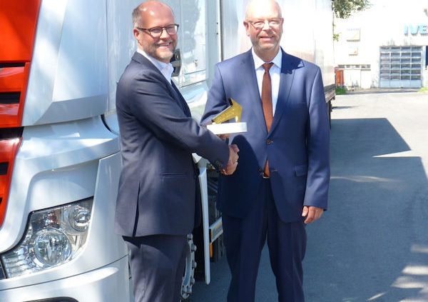 Rüdiger Elflein und Klaus Delatron klein
