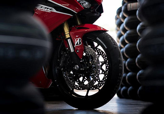 Bridgestone Battlax Racing R11