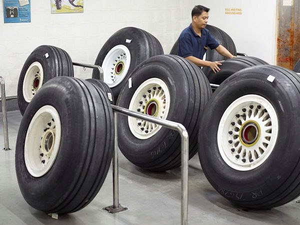 Lufthansa Reifen und Bremsenwerkstatt
