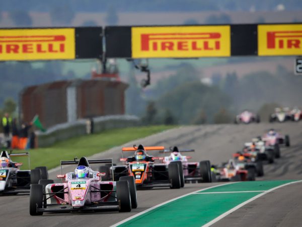 Pirelli Formel 4 tb