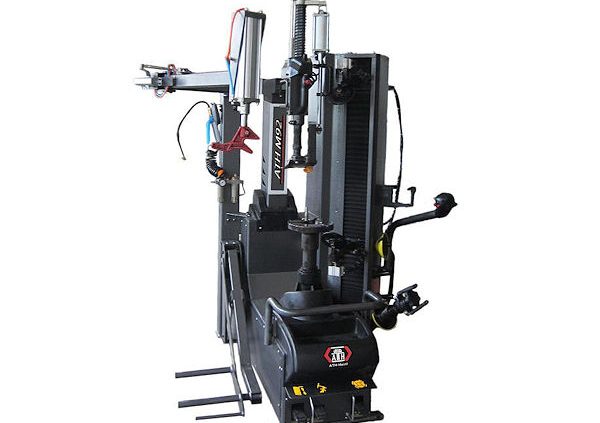 Reifemontiermaschine