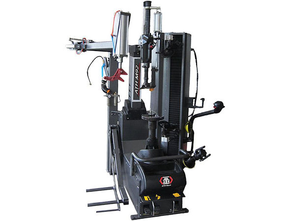 Reifemontiermaschine