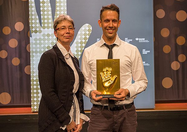 Reifen Müller bekommt Die Goldene Hand 2017