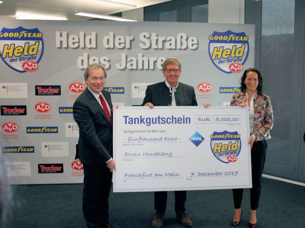 Held der Straße Tankgutschein tb 1