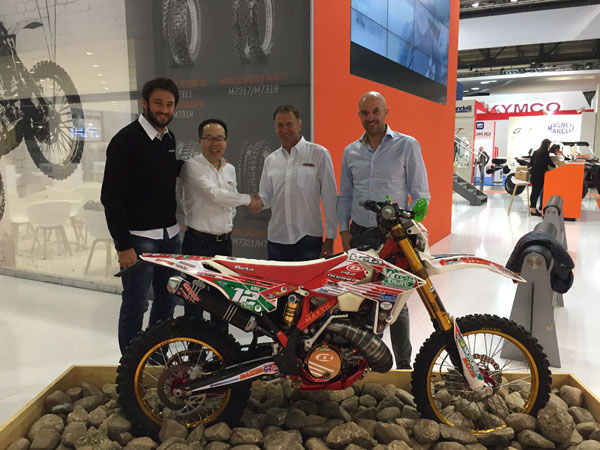Maxxis bleibt Titelsponsor der SuperEnduro WM 4