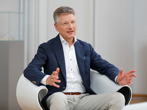 Degenhart Dr. Elmar