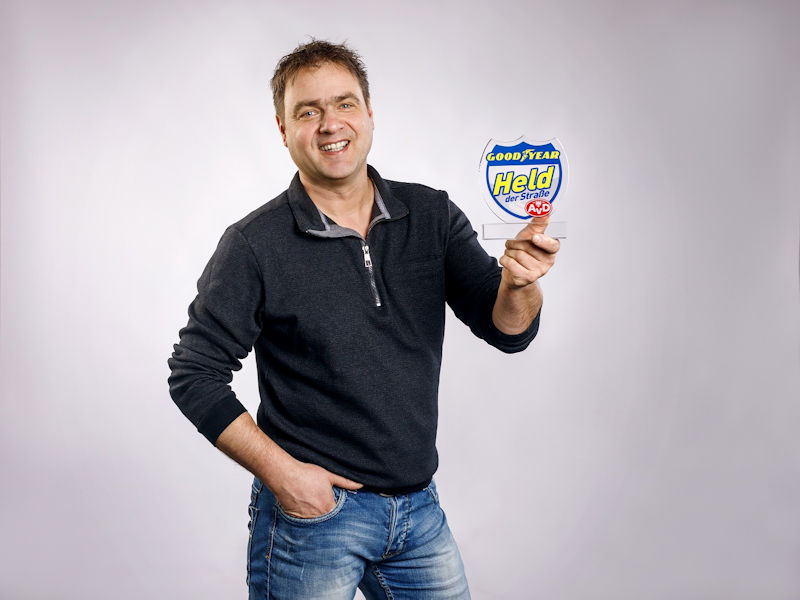 Held der Straße Januar tb 1