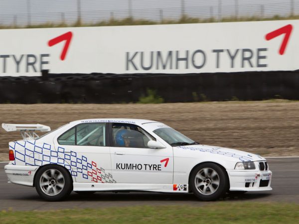 Kumho rutscht tb 1