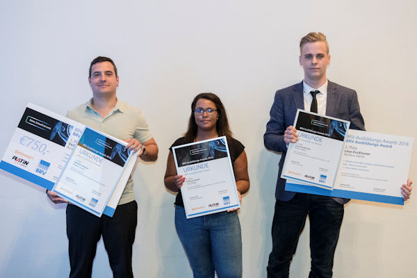Ausbildungsaward Gruppenbild Azubis klein
