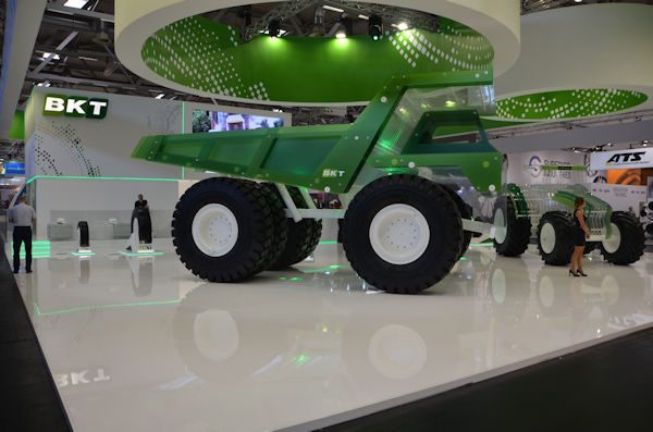 BKT Messestand klein