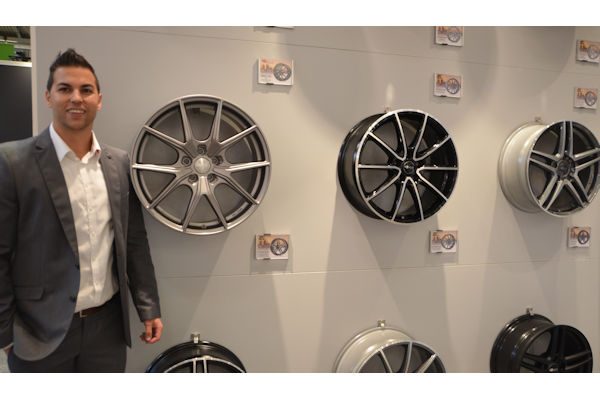 Brock Alloy Messestand1 klein