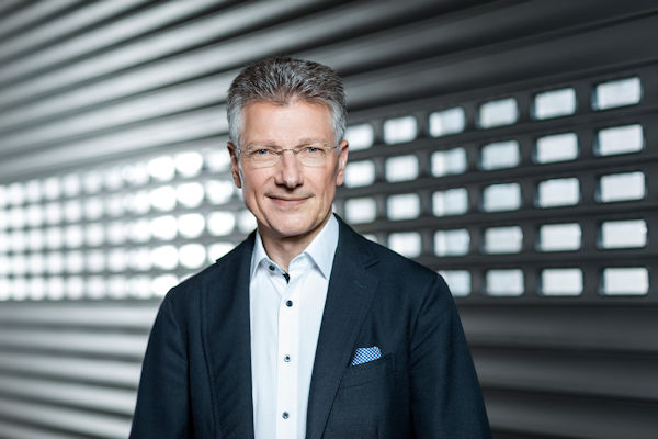 Elmar Degenhardt klein