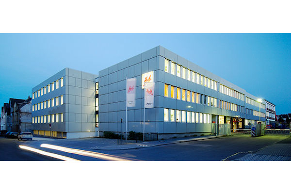 Huf Firmengebäude klein
