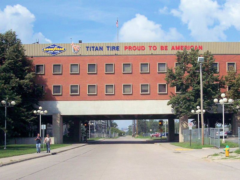 Titan CFO tb
