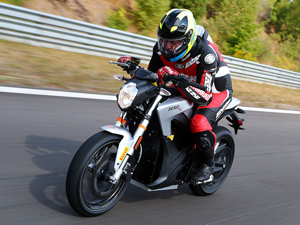 Pirelli bei E Bike 24h Rekord dabei