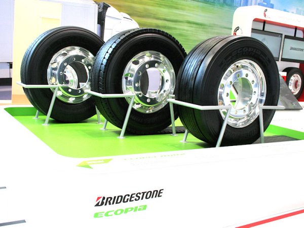 IAA Bridgestone tb