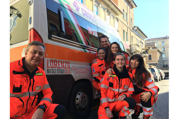 Pirelli Rettungswagen klein