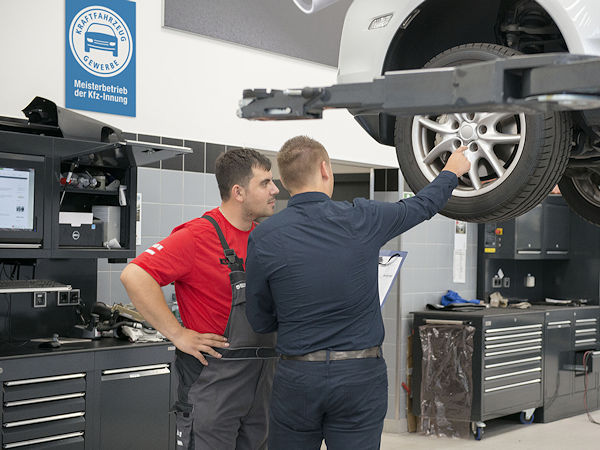 Reifencheck in der Werkstatt